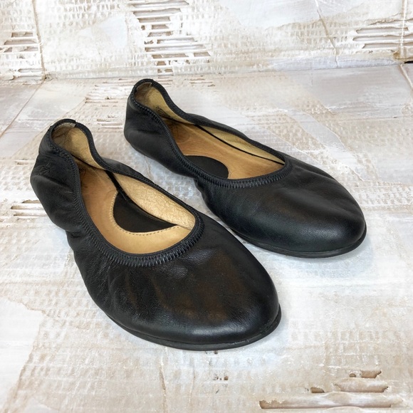 John Fluevog Shoes - John Fluevog black leather ballet flats 7.5